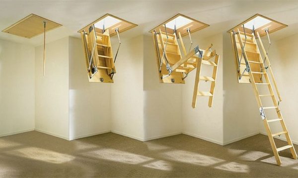 Folding structure in the attic