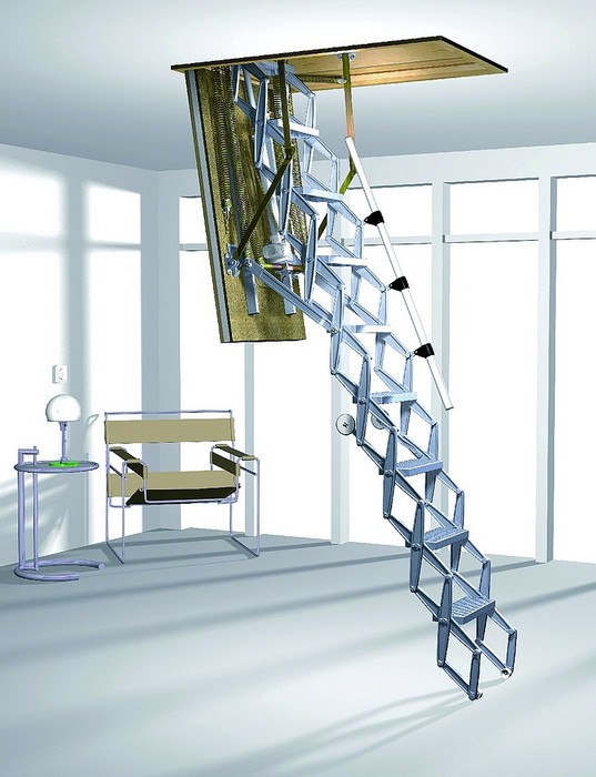 Lightweight aluminum staircase