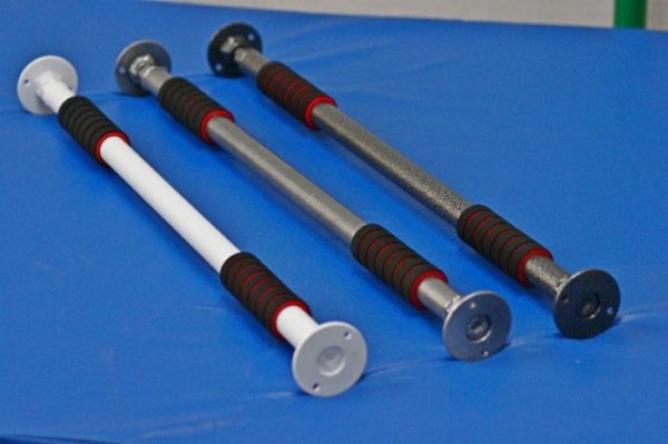Spacers for horizontal bar