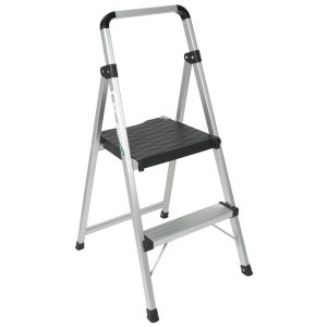 reliable step ladders at lowe's
