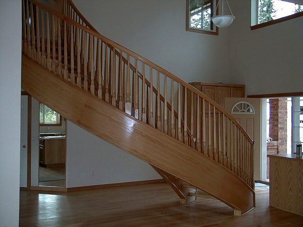 stair railing in wood